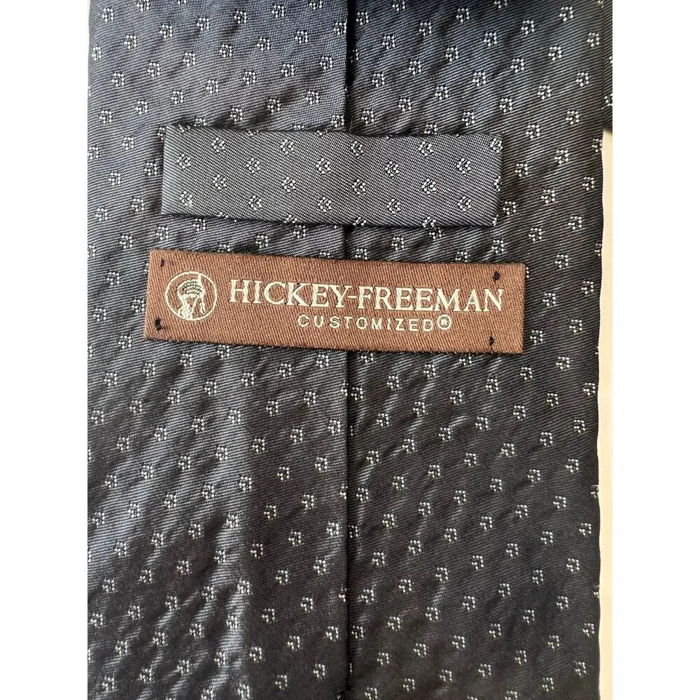 Hickey Freeman Made in USA Silk Men's Neck Tie Steel Blue Silver SG